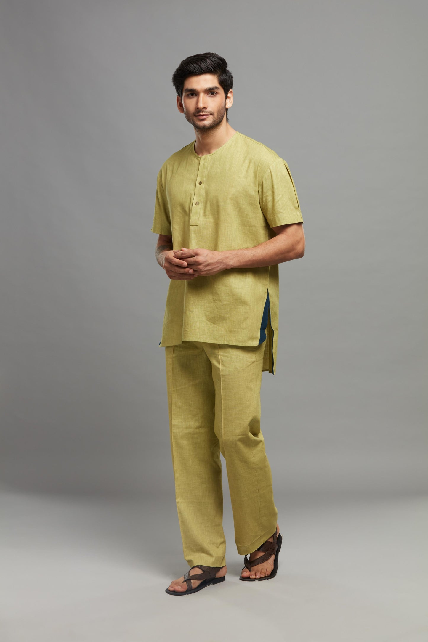 GREEN LINEN  KURTA PANT SET (SET OF 2)