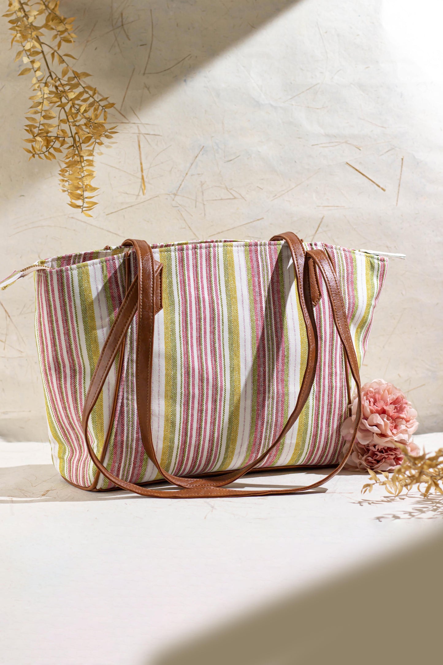 NEW YORKER TOTE BAG