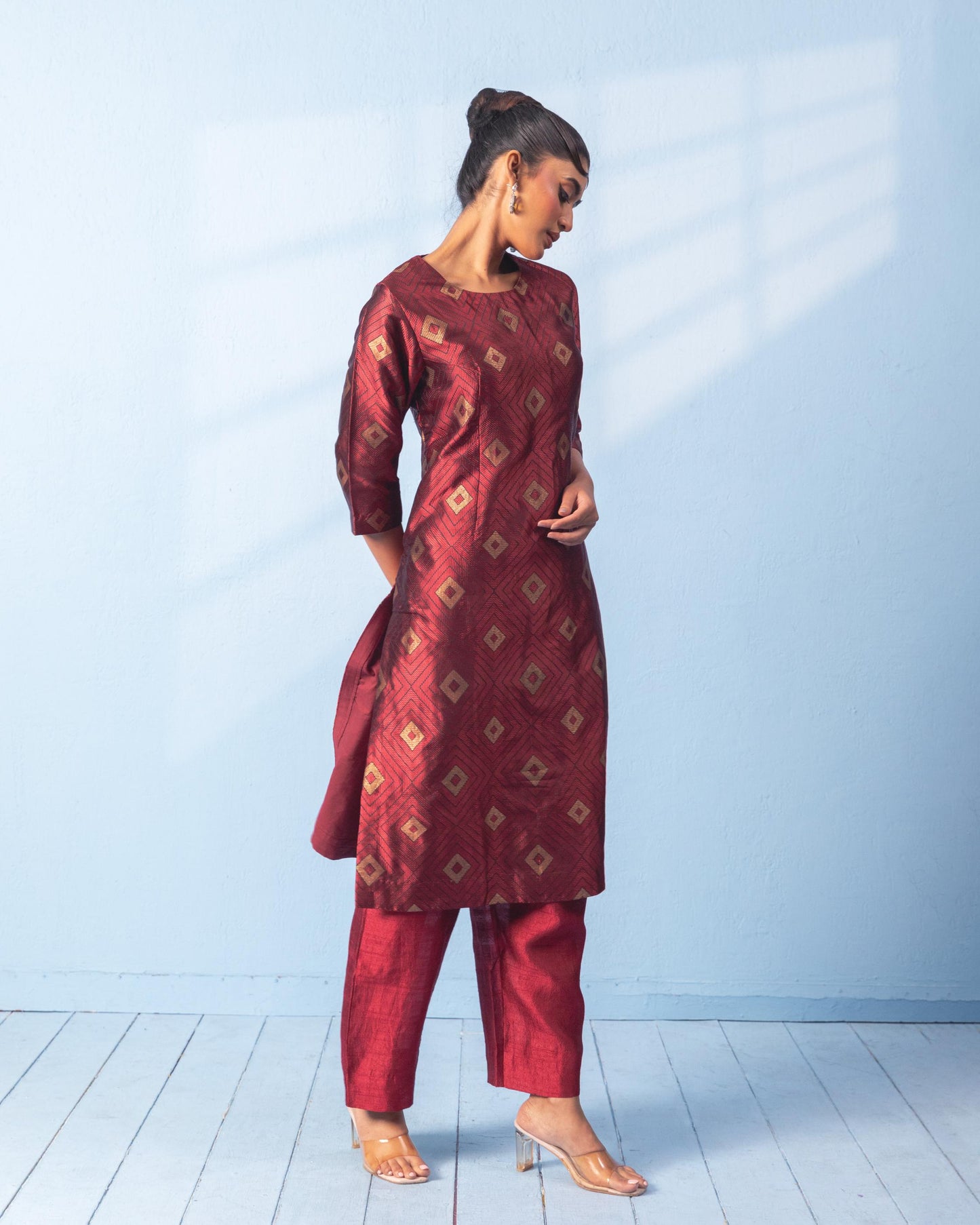 RED KURTA SET