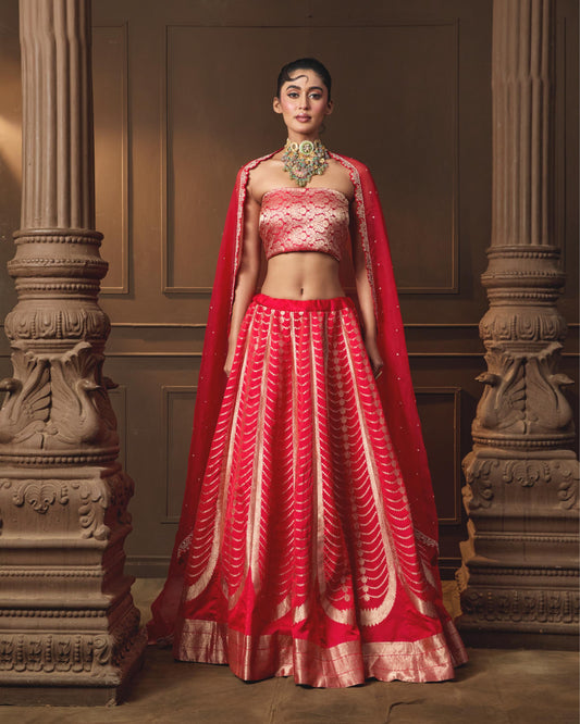 RED LEHENGA