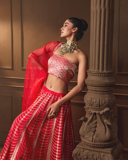 RED LEHENGA