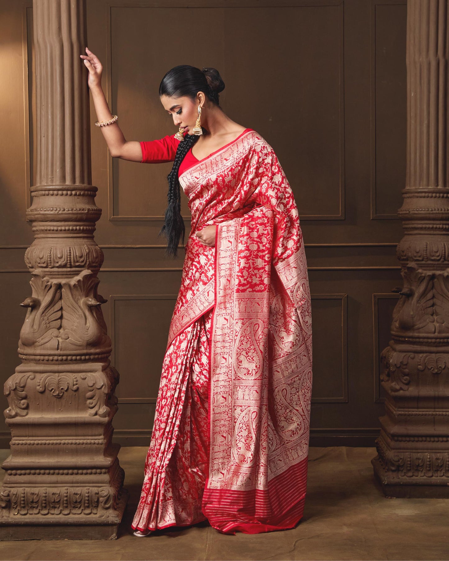 RED SAREE