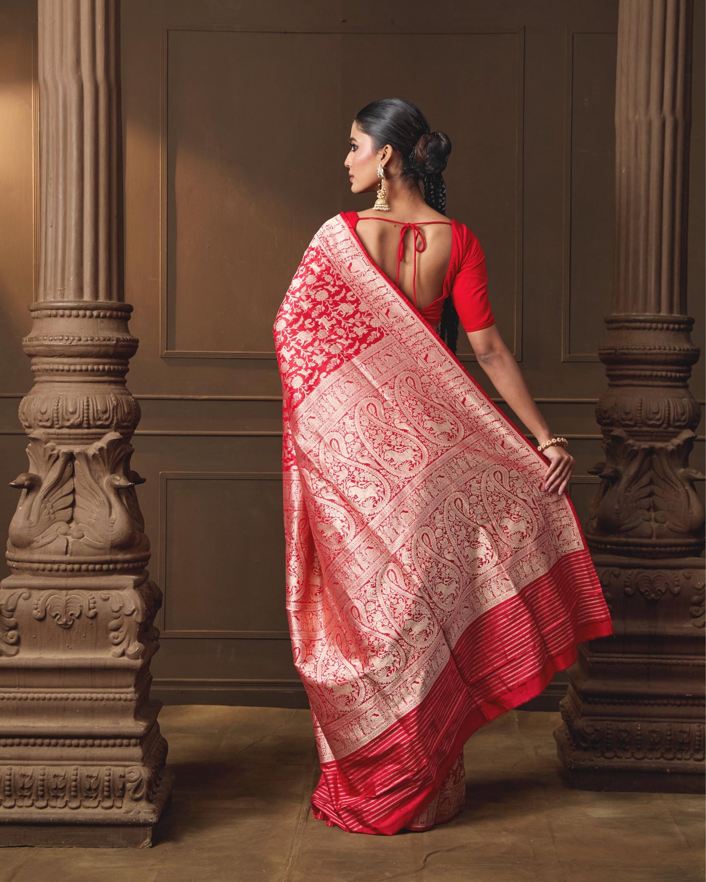 RED SAREE