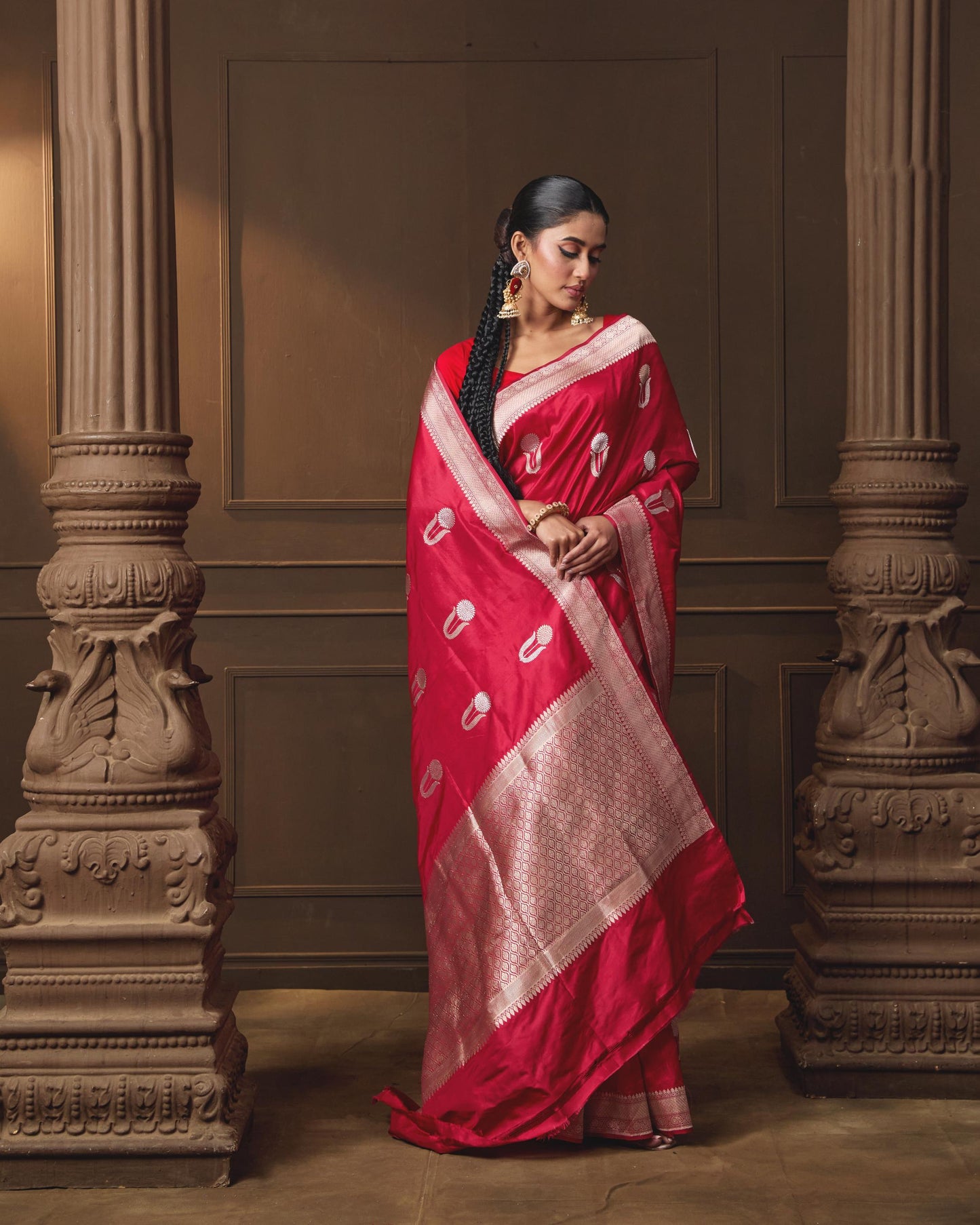 RED SAREE