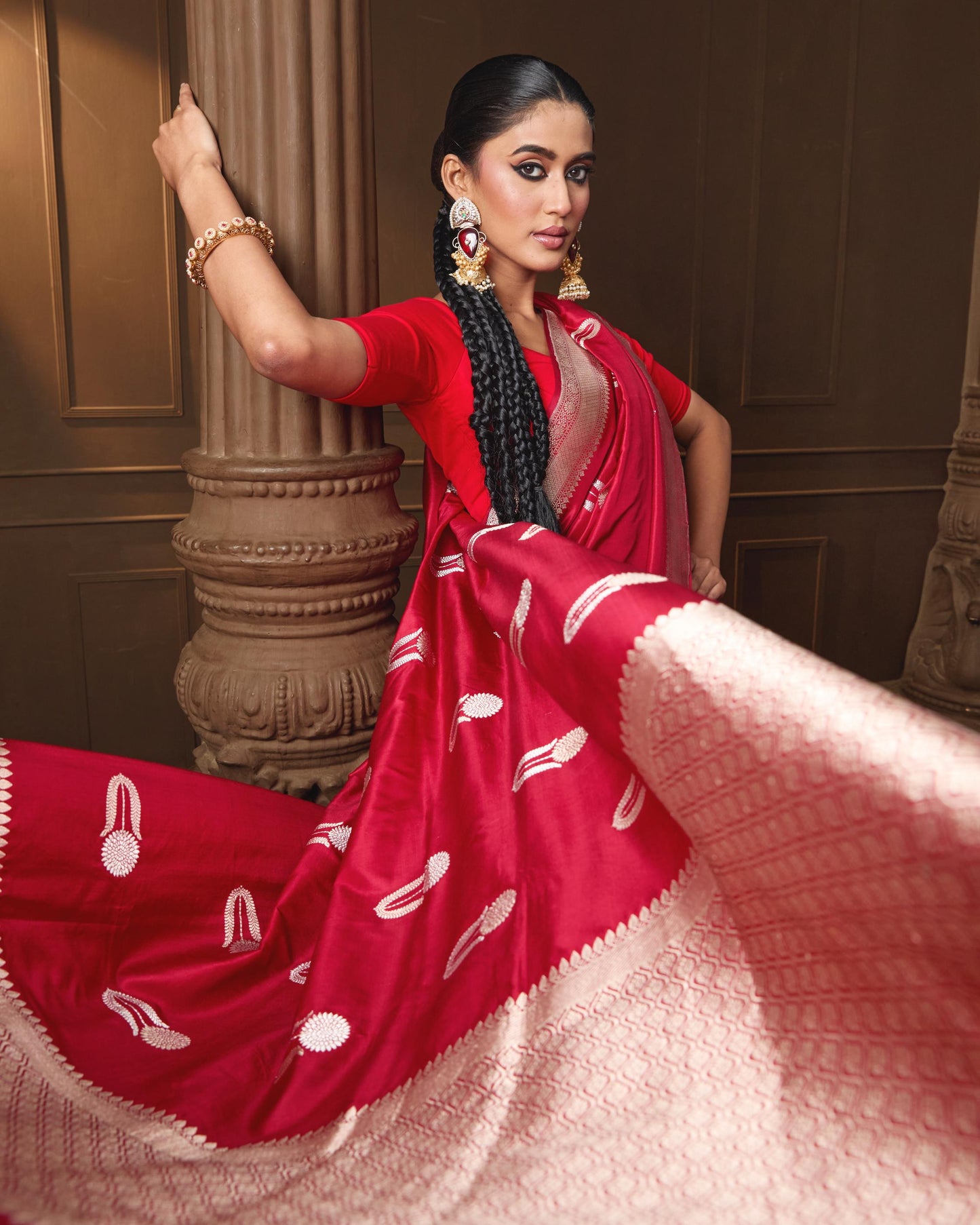RED SAREE
