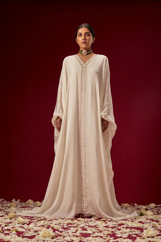 WHITE KAFTAN