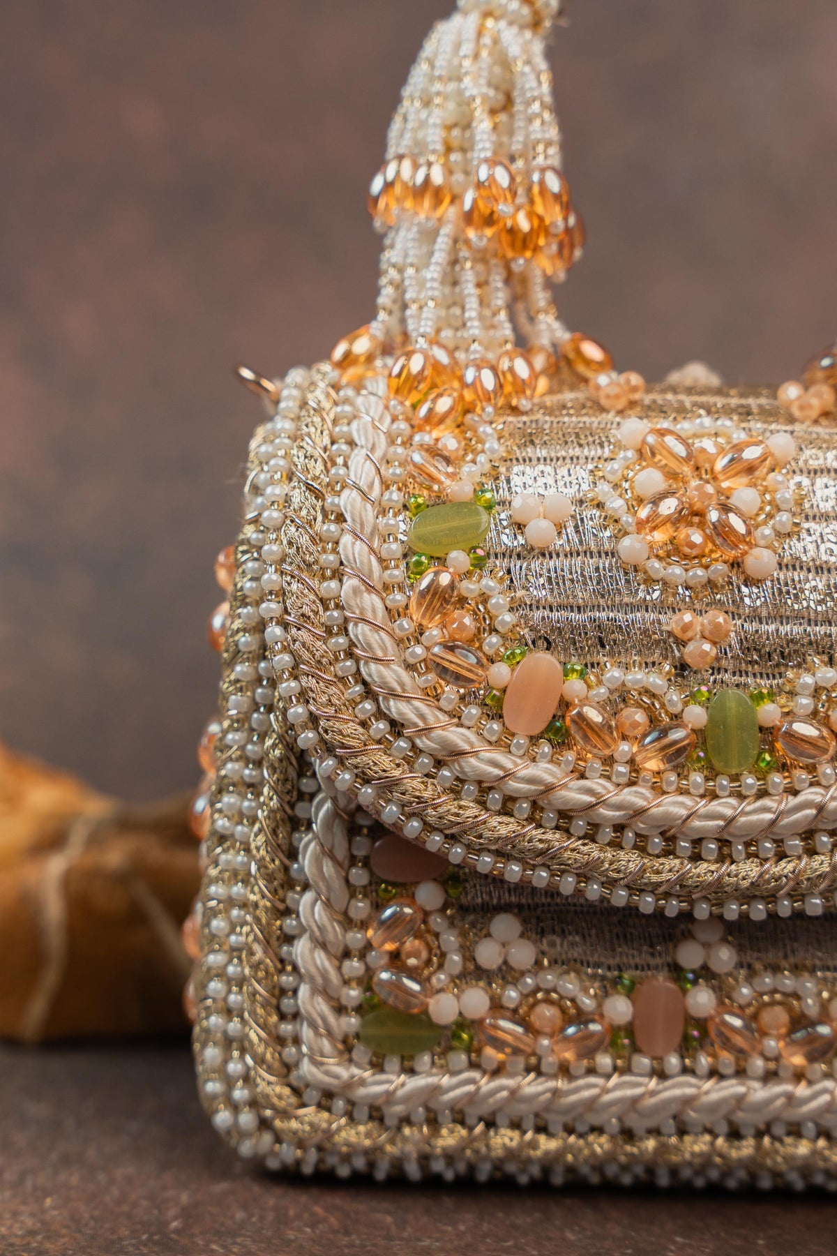 EMPRESS CHARM GOLD