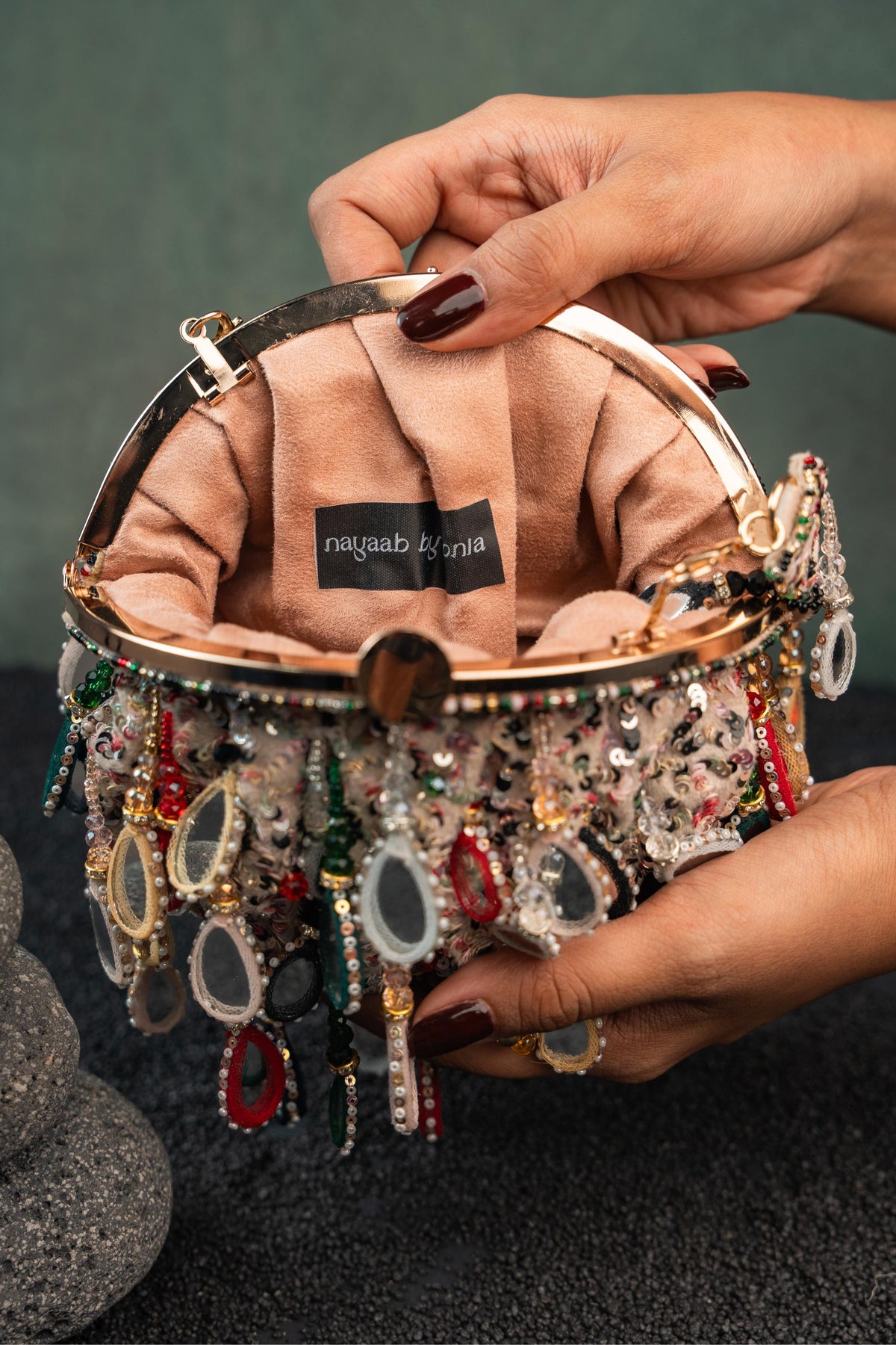 AAINA CLUTCH RANGEELA