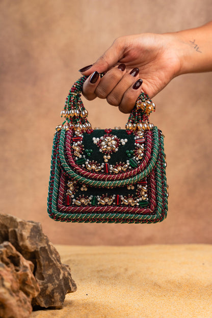 EMPRESS CHARM EMERALD