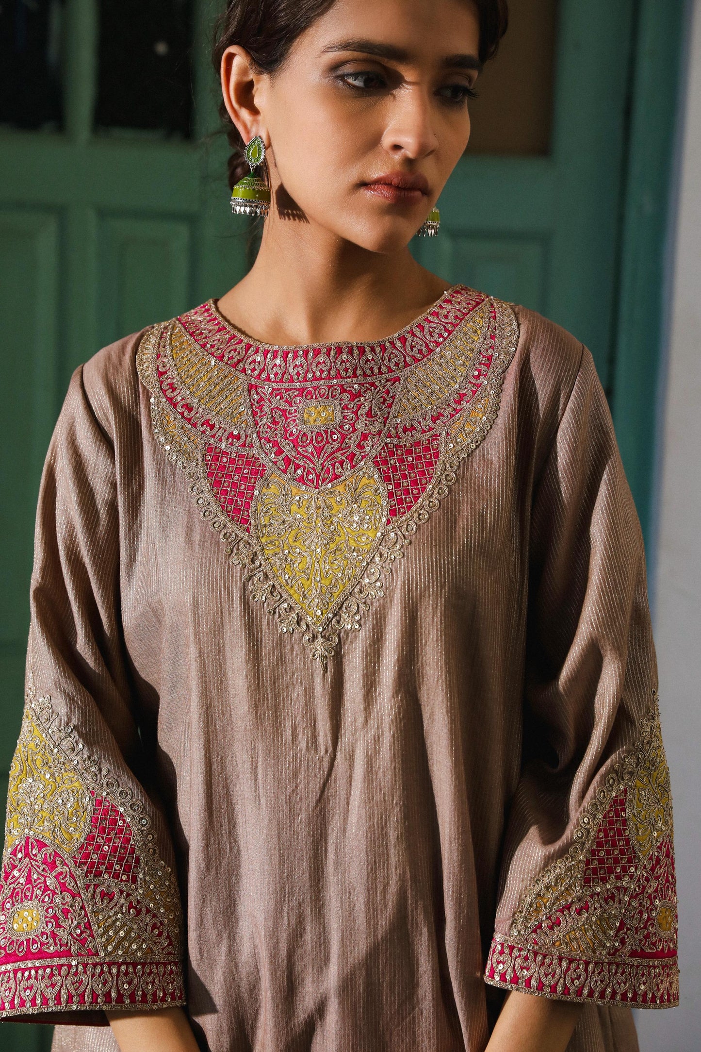 AHILIYAA KURTA SET