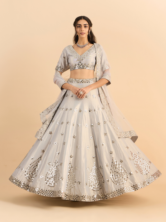 AINAA LEHENGA SET