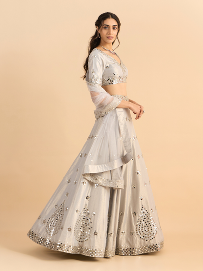 AINAA LEHENGA SET