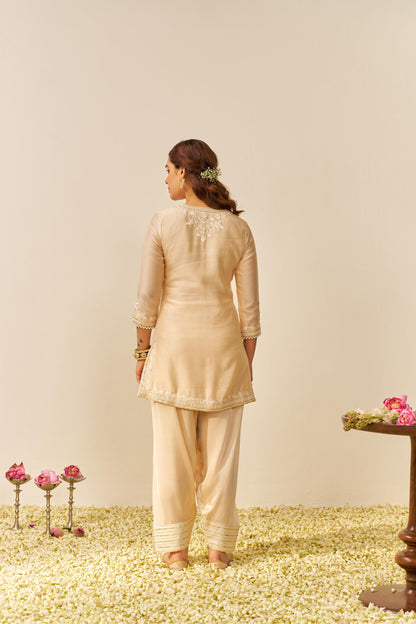 HANIYA - SHORT KURTA WITH SALWAR AND DUPATTA