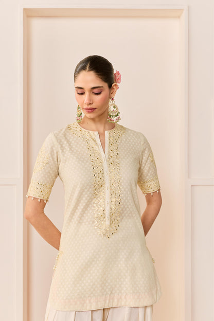 ANAISHA -DAISY IVORY SHORT KURTA WITH FARSHI SALWAR AND DUPATTA
