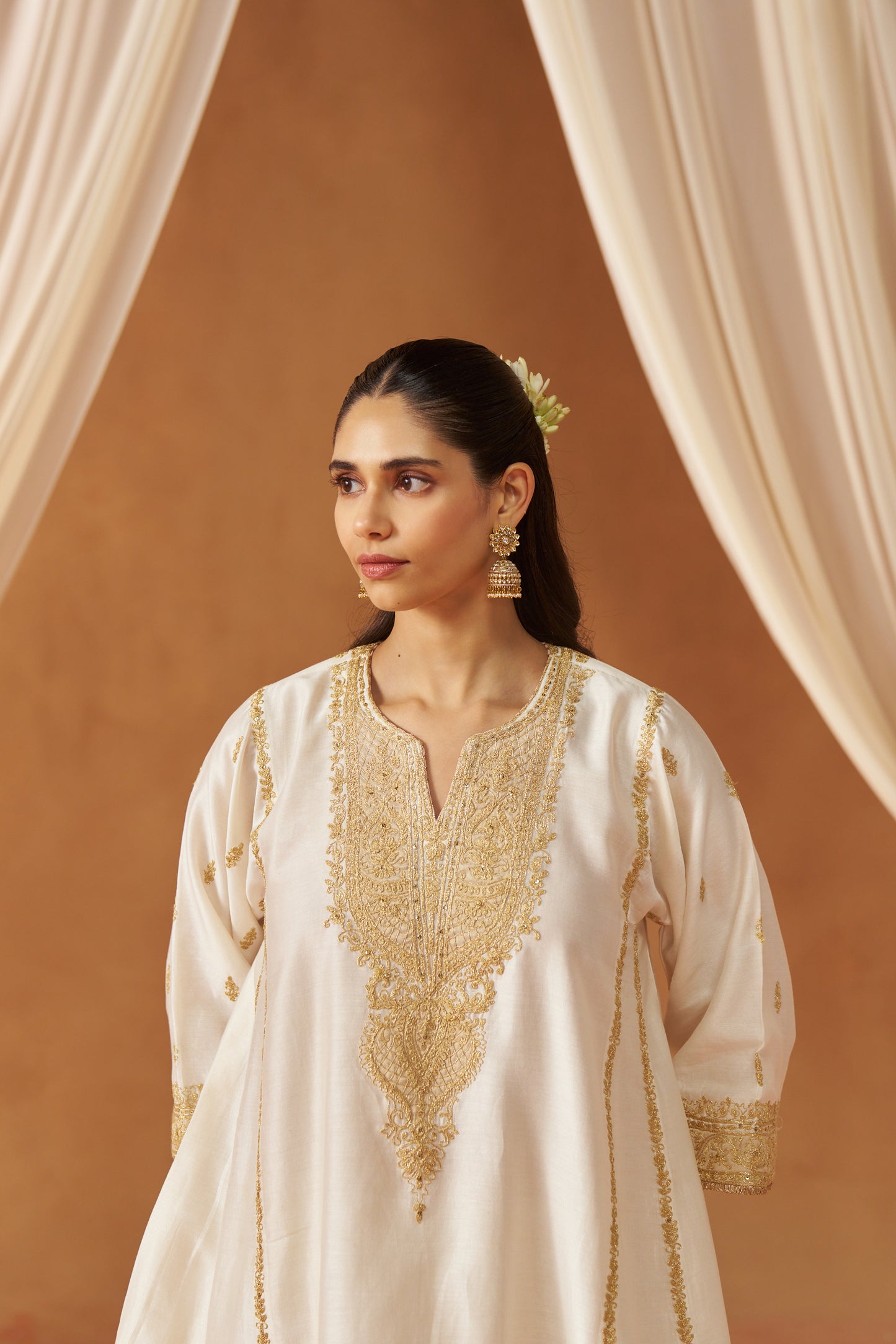 MAAHGUL DAISY IVORY KALIDAAR CHAUGA WITH SALWAR AND DUPATTA