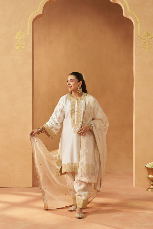 ZEENAL DAISY IVORY A-LINE KAAFTAN WITH SALWAR WITH DUPATTA