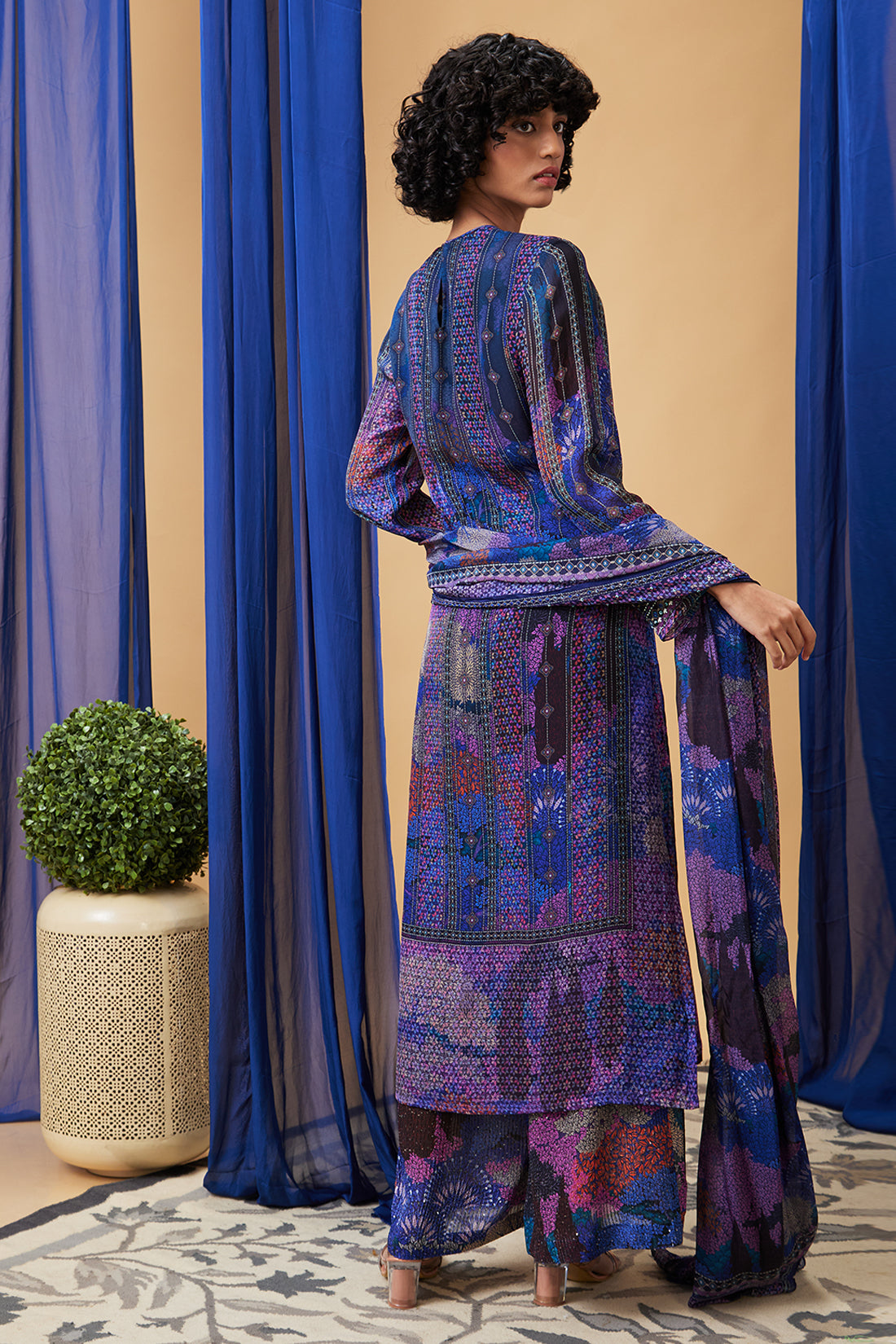 BENAZIR EMBROIDERED KURTA SET