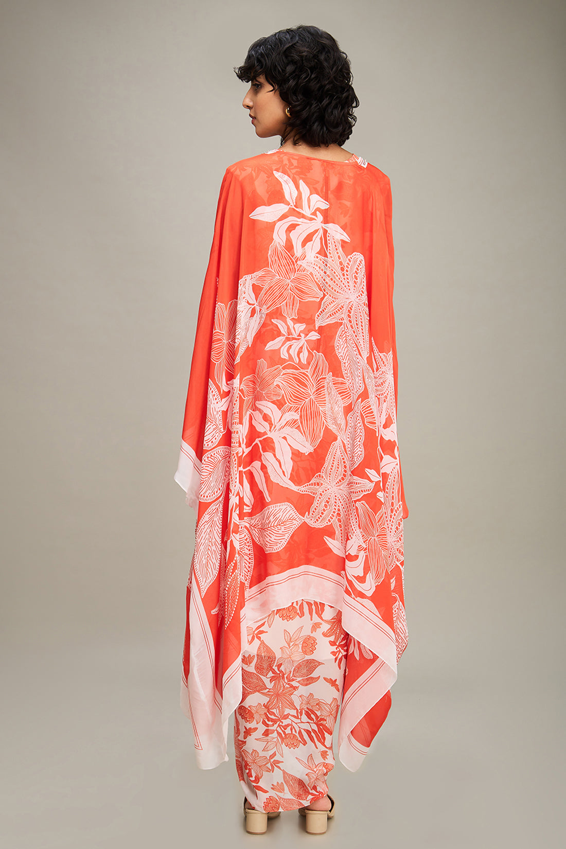 AHYANA PRINTED DRAPE DRESS WITH CAPE