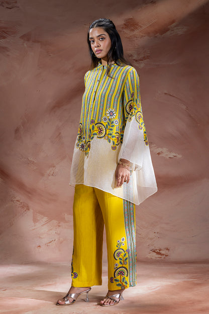 NOOMA EMBELLISHED KURTA AND PANTS