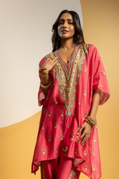 TAARANI EMBELLISHED V-NECK KURTA SET
