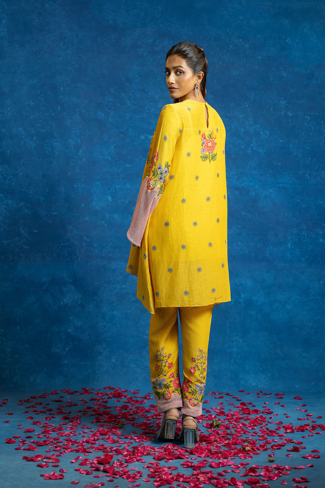 BAGHIRA APPIQUED KURTA SET