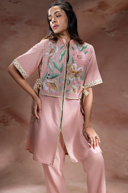 ZEYA APPLIQUÉ BIB-DETAIL KURTA AND PANTS