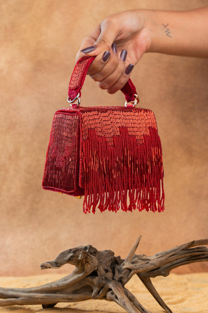 SALLI EN VIE MINI KASSE TASSEL RED