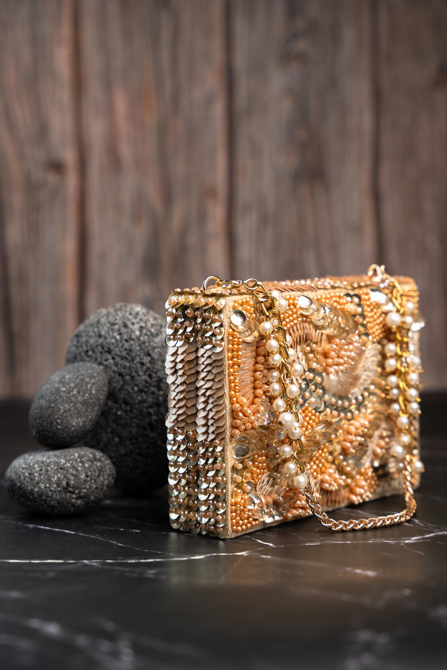 SEQUINNED KASSE RUSTIC