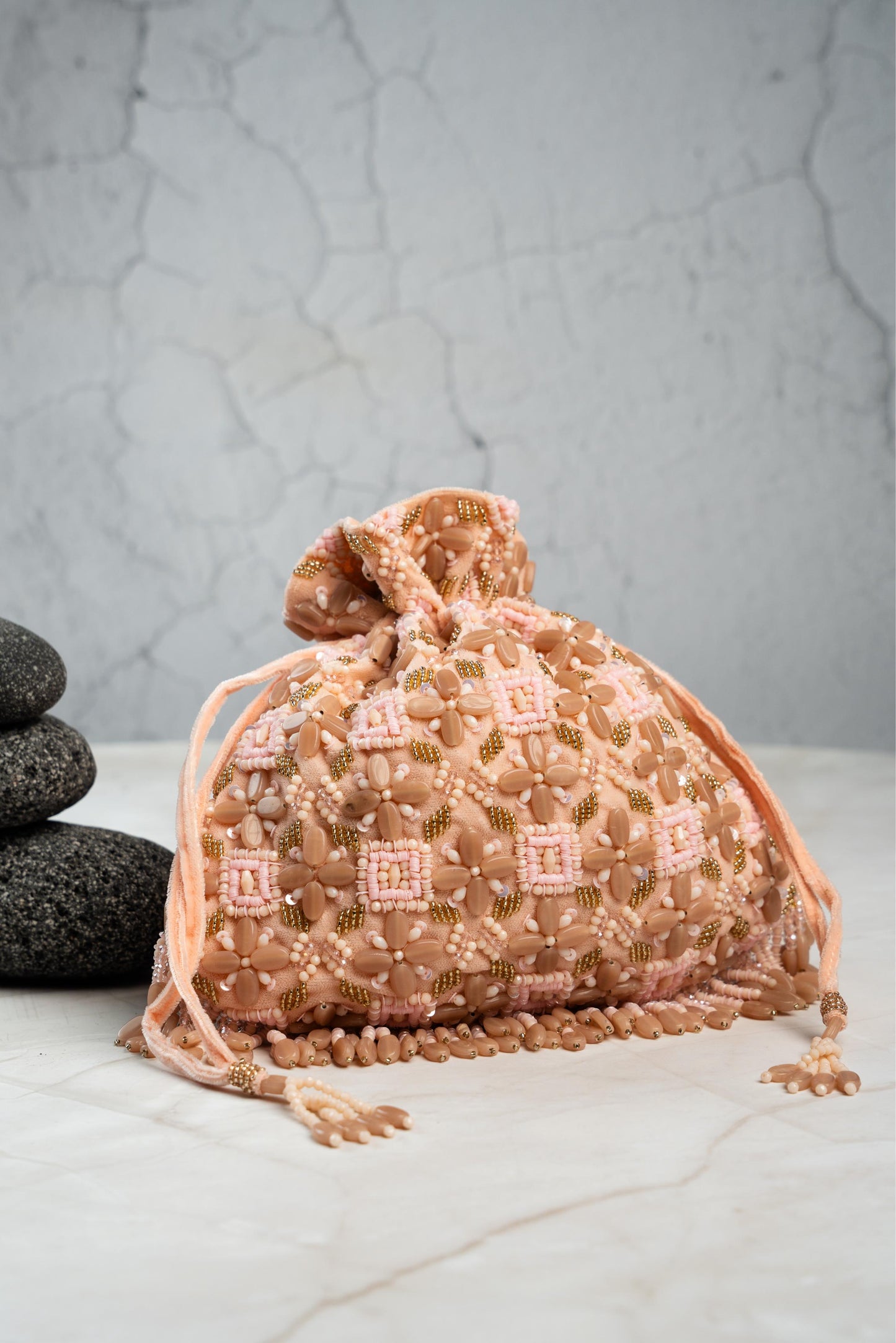 SERENITY SATCHEL CRISS CROSS BLUSH
