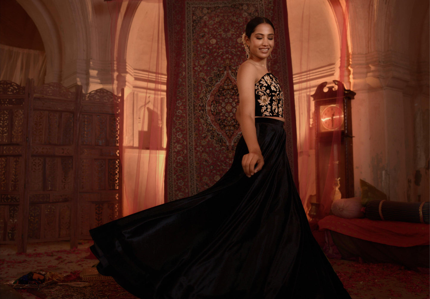 VELVET CORSET & SKIRT SET WITH ZARDOZI WORK