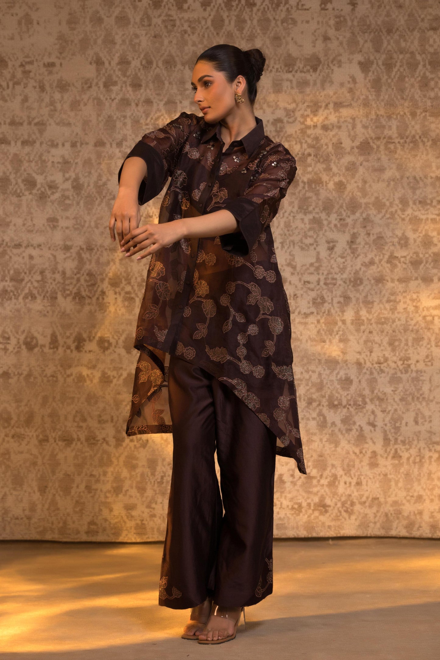 TARAL PURE ORGANZA COLLARED KURTA SET
