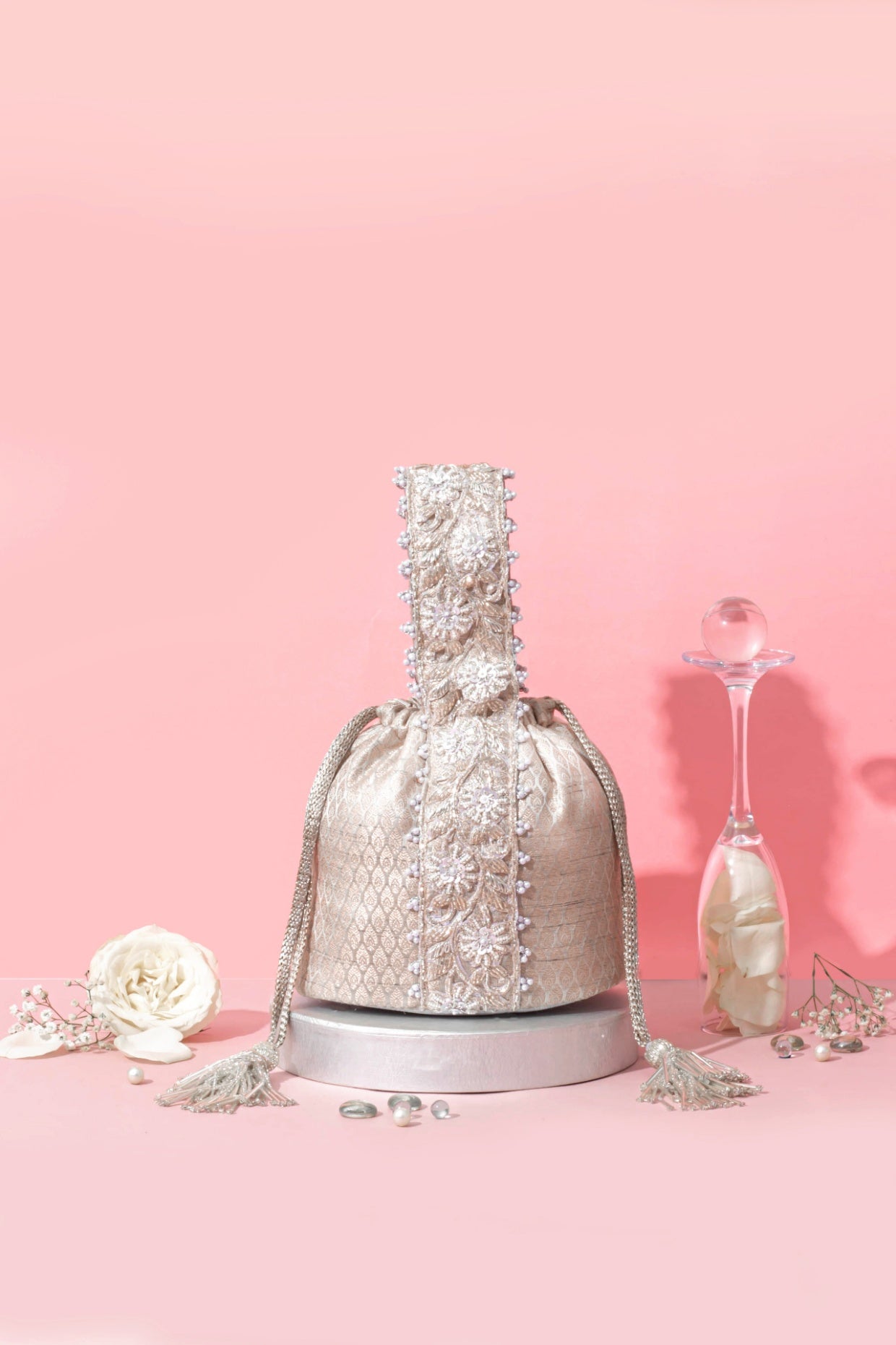 TEJ BUCKET BAG - SILVER