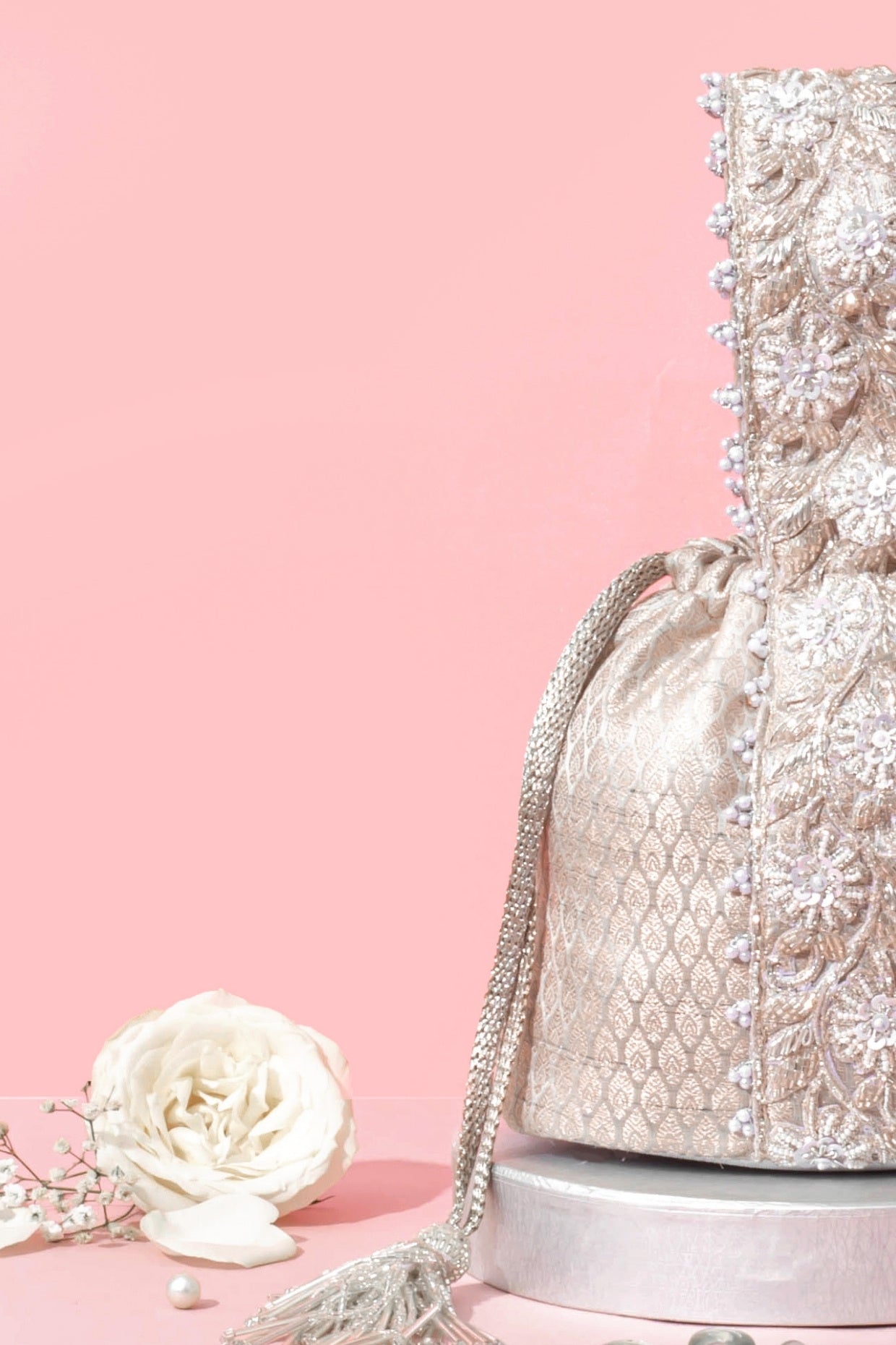 TEJ BUCKET BAG - SILVER