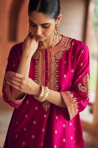 INAAYAT - CHAUGA WITH SALWAR
