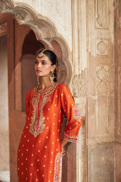 FAHMIDA - SHORT KURTA WITH SALWAR
