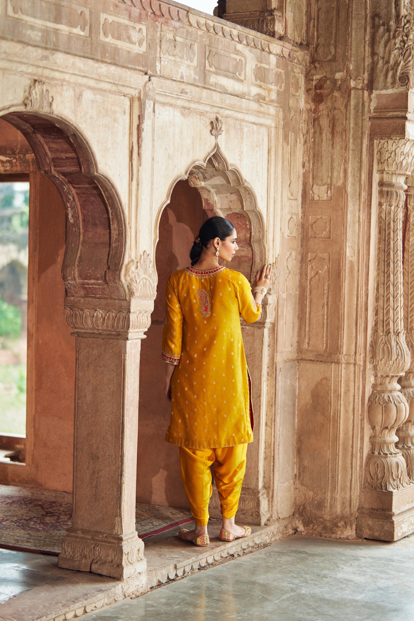 FAHMIDA - SHORT KURTA WITH SALWAR