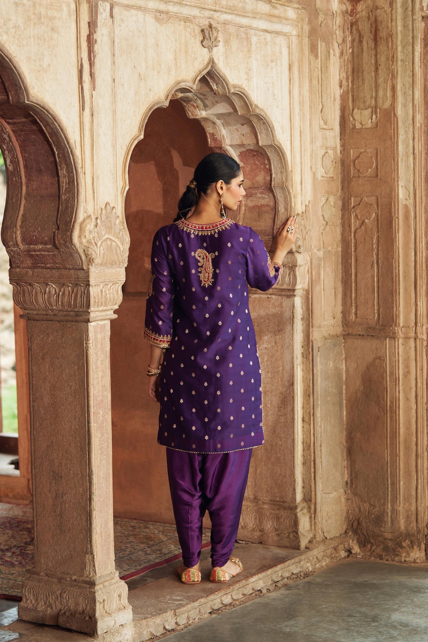 FAHMIDA - SHORT KURTA WITH SALWAR