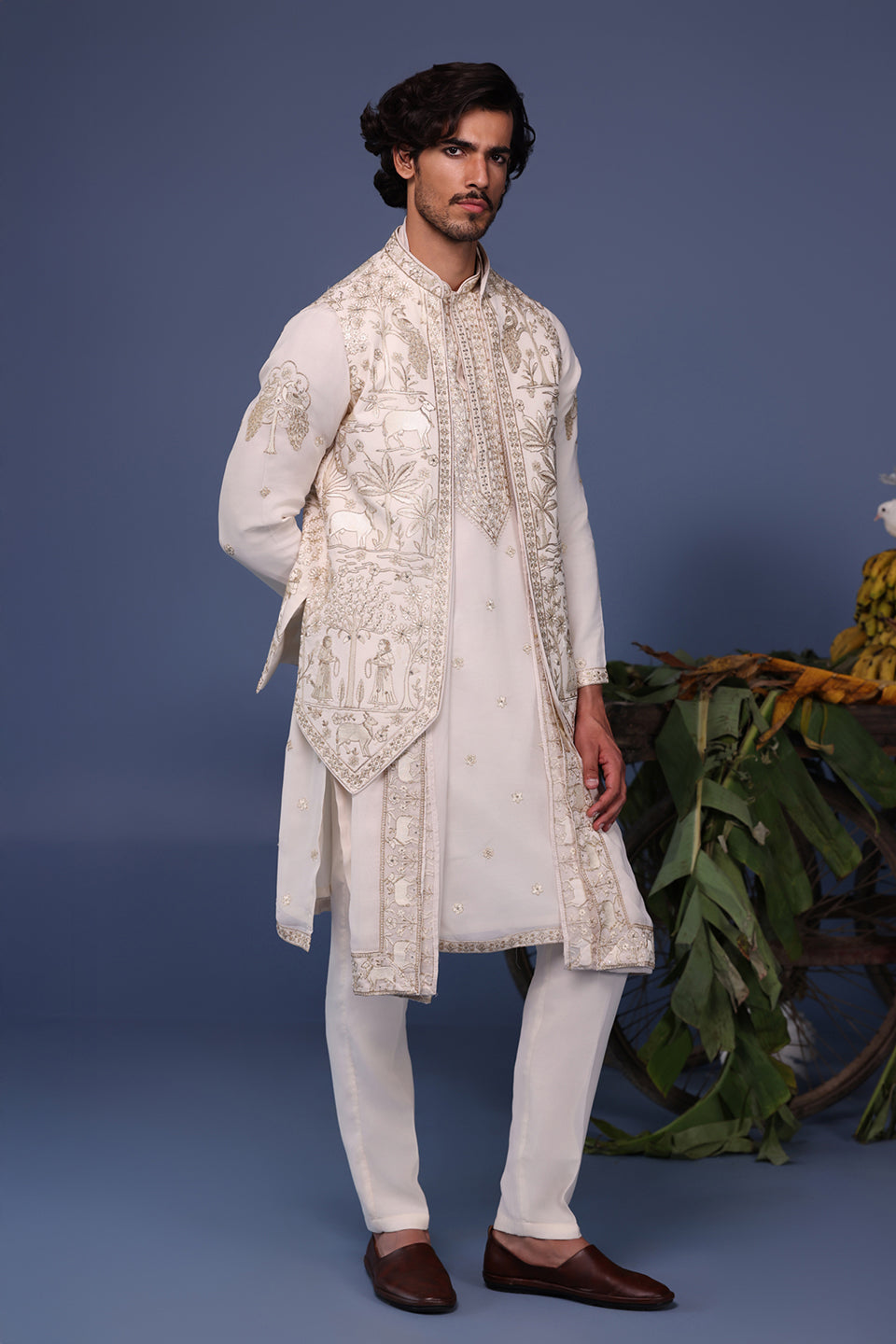 HAYAN PICHWAI RESHAM IVORY KURTA JACKET SET