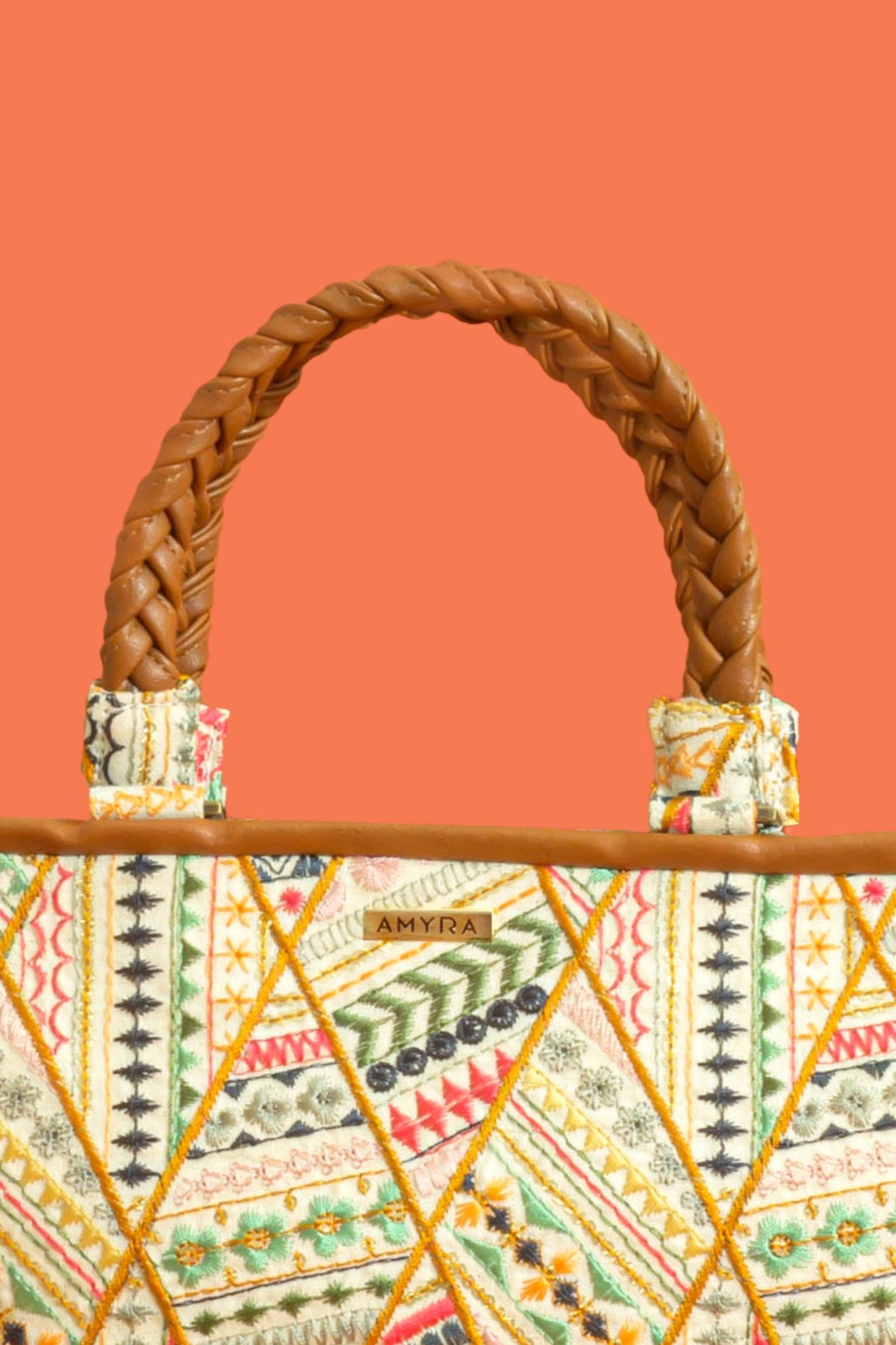 VRITTI EMBROIDERED HANDBAG - MULTICOLOR
