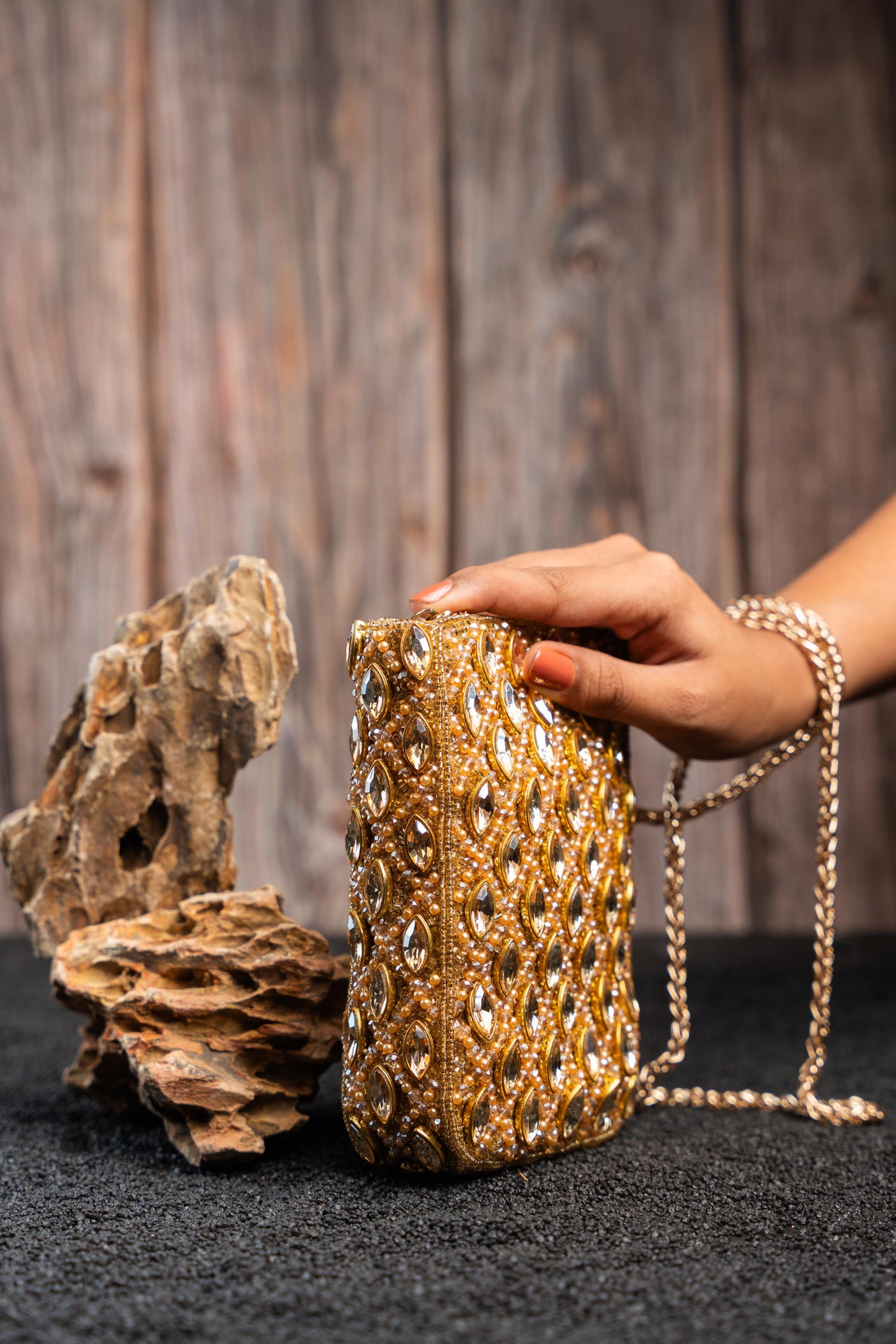 WATER CRYSTAL TRENDY ARMOUR GOLD
