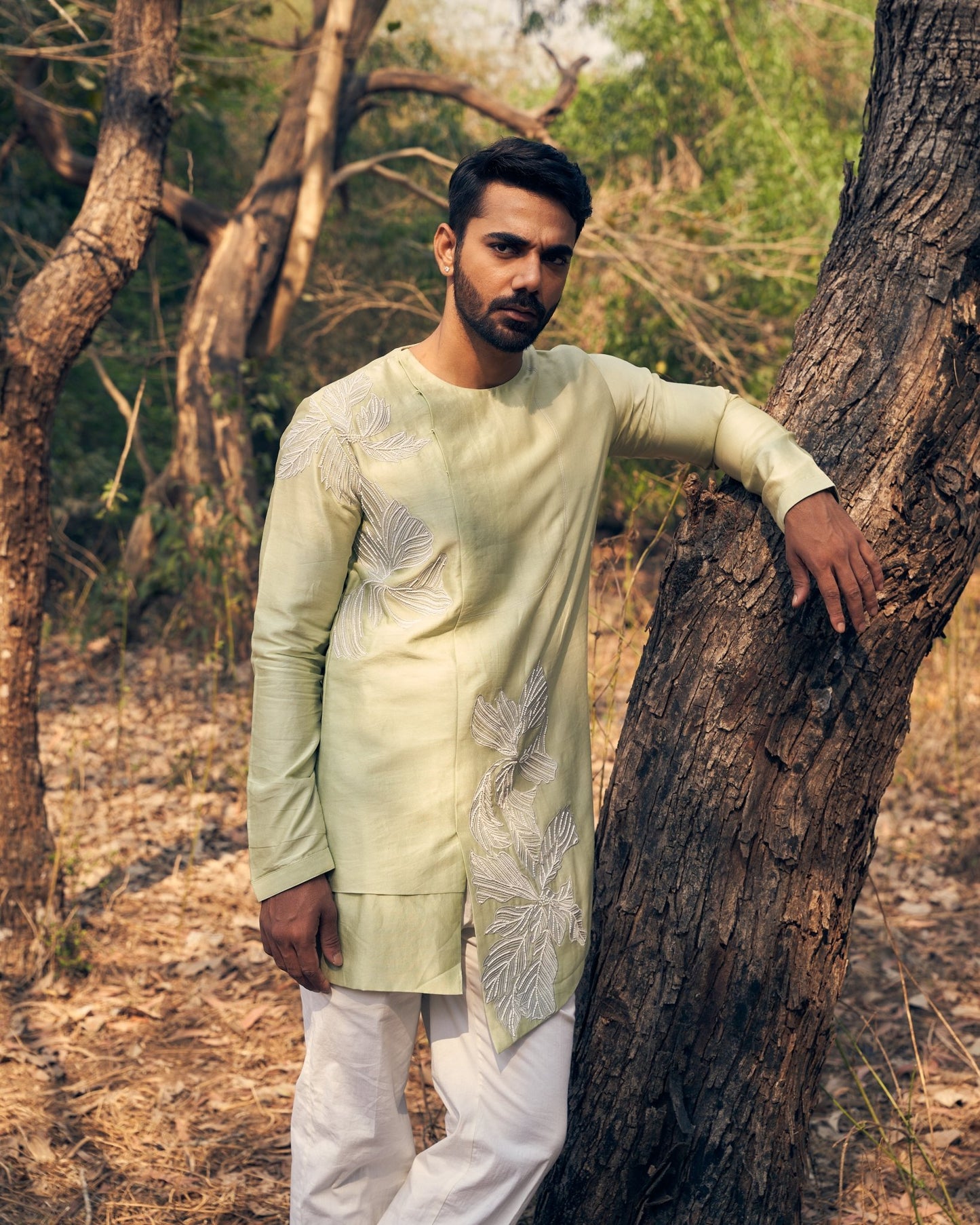 ASYMMETRIC FLORAL KURTA SET - White Maison de Couture