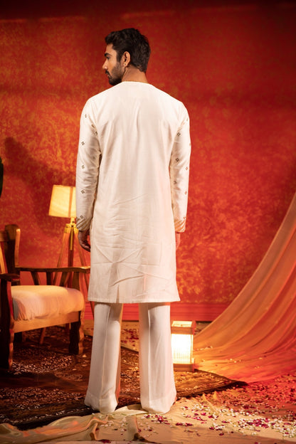 BANARASI YOKE KURTA SET - White Maison de Couture