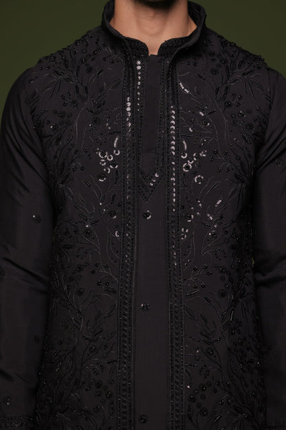CHITTA BLACK JACKET KURTA SET WITH TROUSER - White Maison de Couture