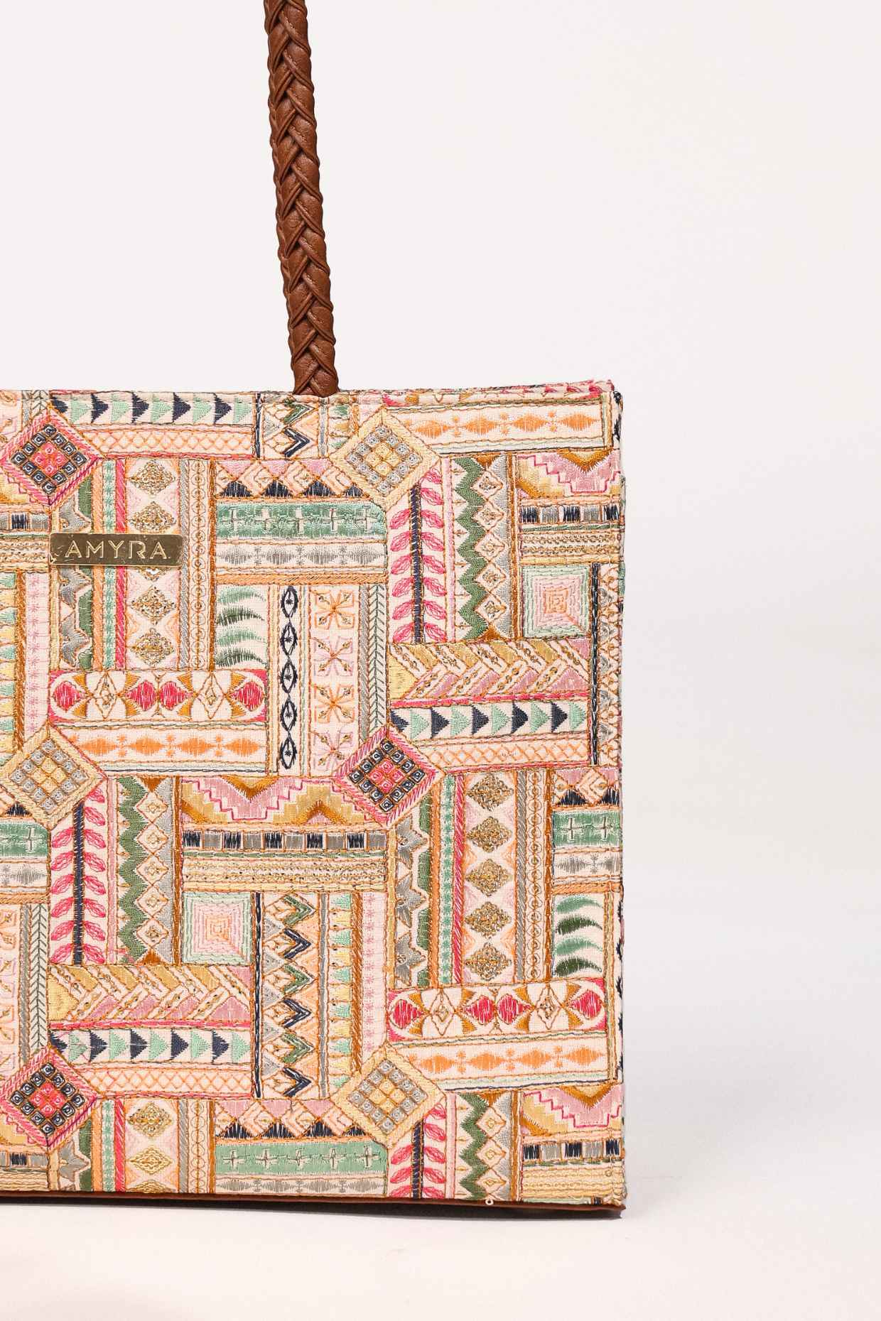 CORA EMBROIDERED MULTICOLOR BOX TOTE BAG - White Maison de Couture