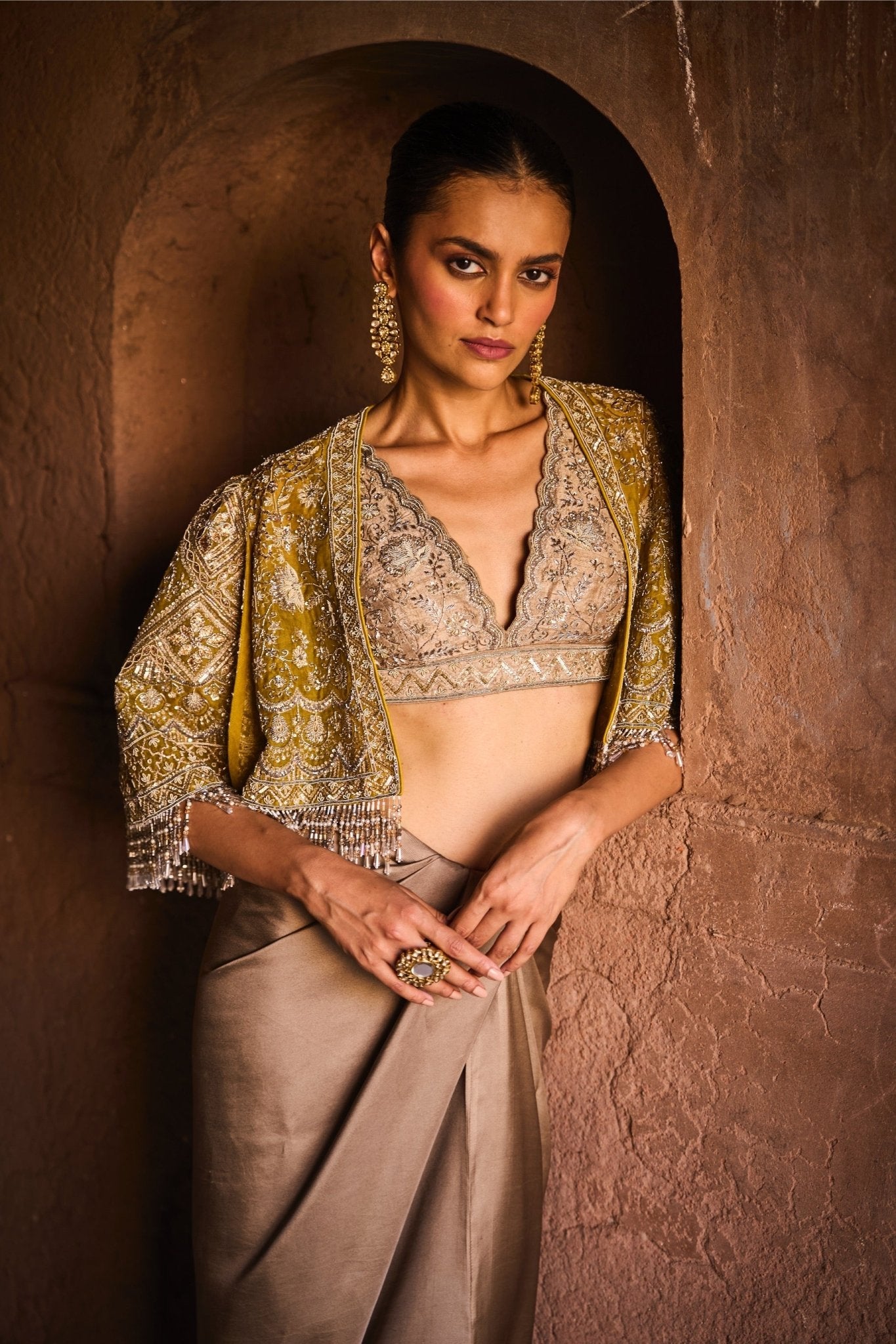 EMBROIDERED CAPE WITH BLOUSE AND WRAP SKIRT - White Maison de Couture