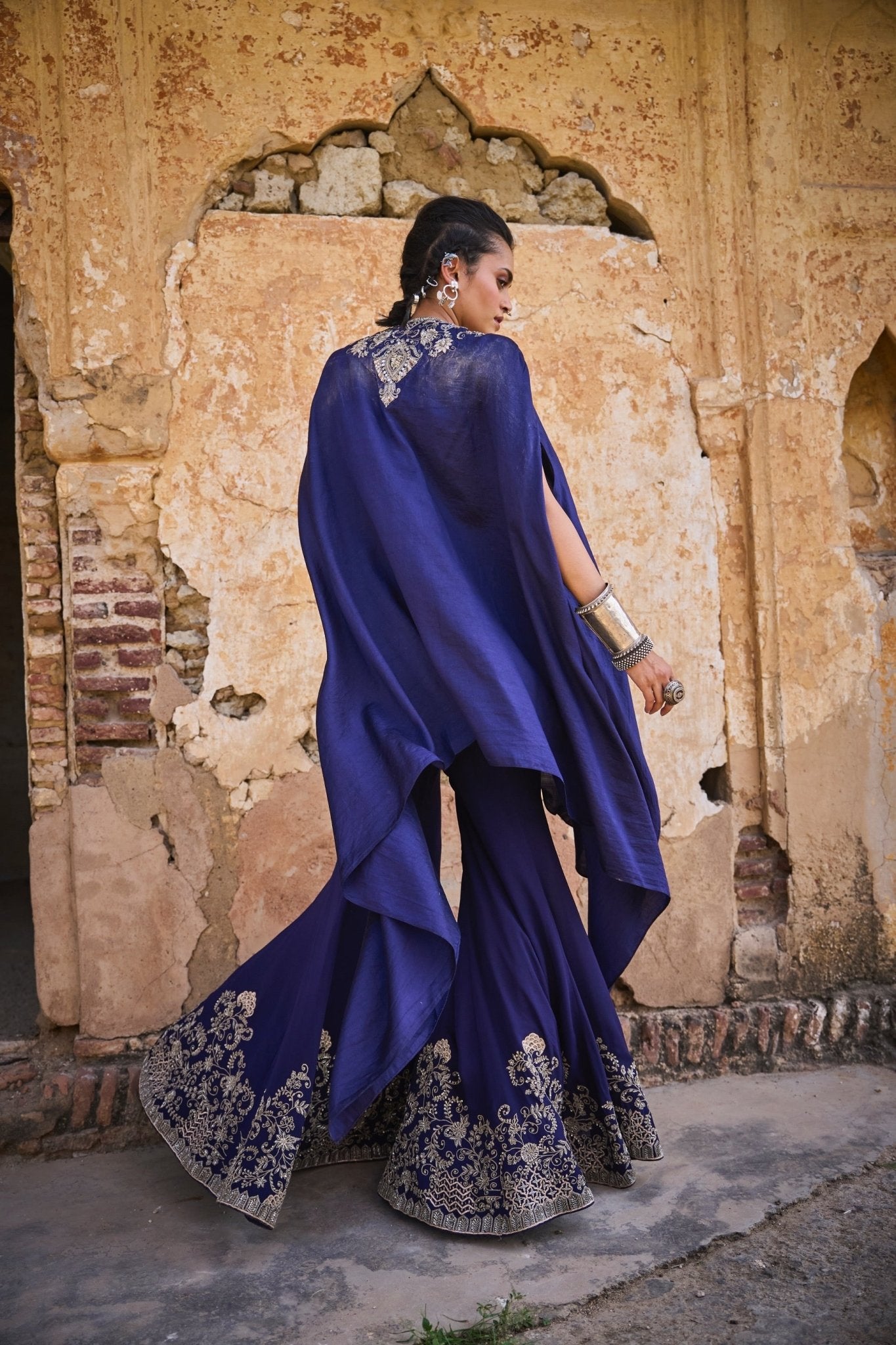 EMBROIDERED CAPE WITH SHARARA - White Maison de Couture