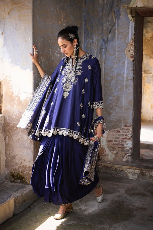 EMBROIDERED TUINC WITH DUPATTA AND COWL SKIRT - White Maison de Couture