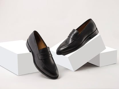 BLACK JAVA MOCCASINS
