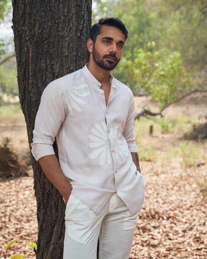 FLOWER APPLIQUÉ LINEN SHIRT - White Maison de Couture