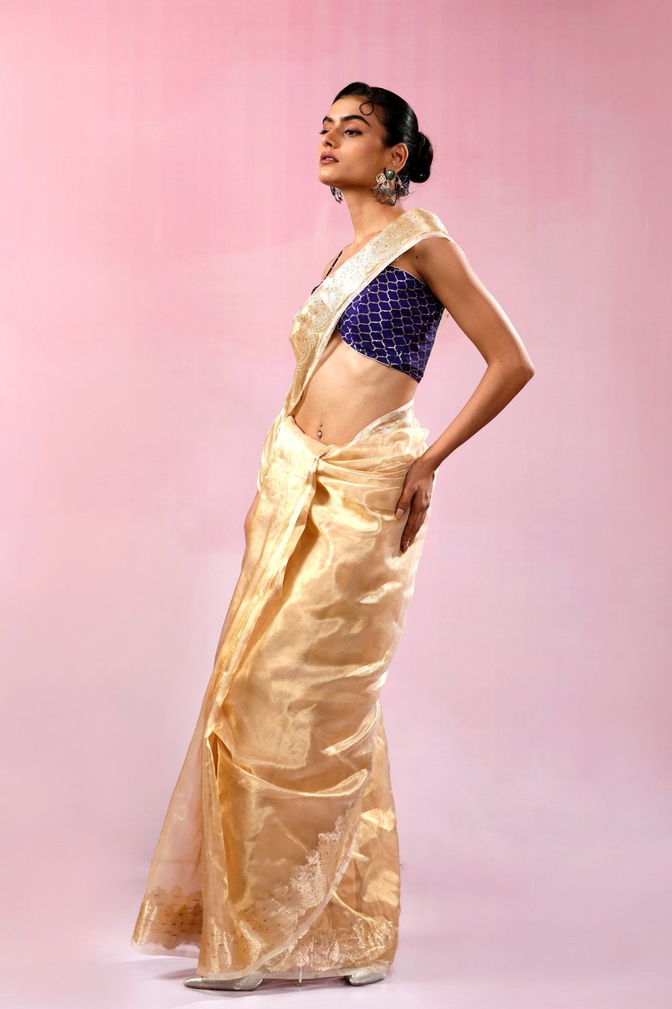 HANDWOVEN GOLDEN TISSUE MEENAKARI SAREE - White Maison de Couture